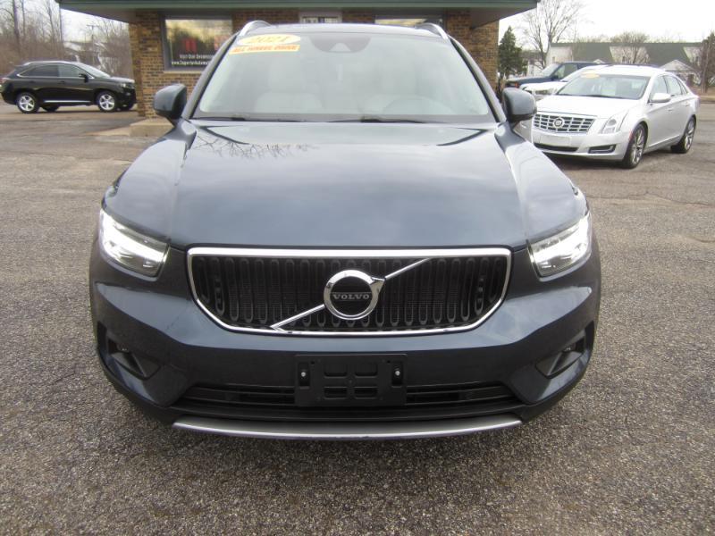 Volvo XC40 T5 Momentum AWD 2021