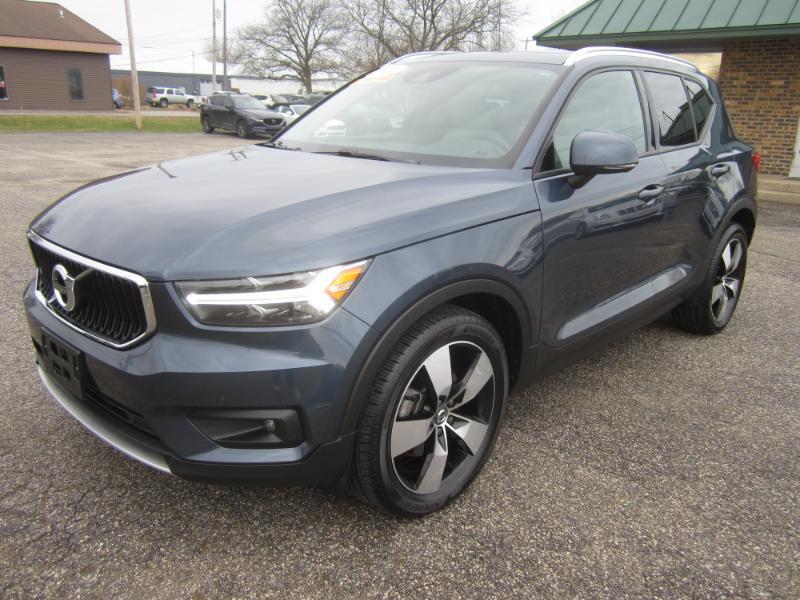 Volvo XC40 T5 Momentum AWD 2021