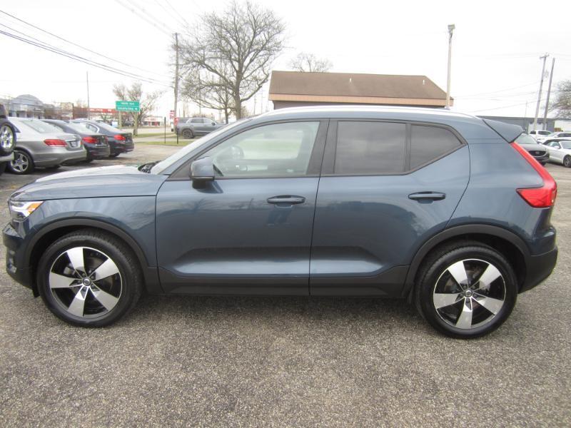 Volvo XC40 T5 Momentum AWD 2021