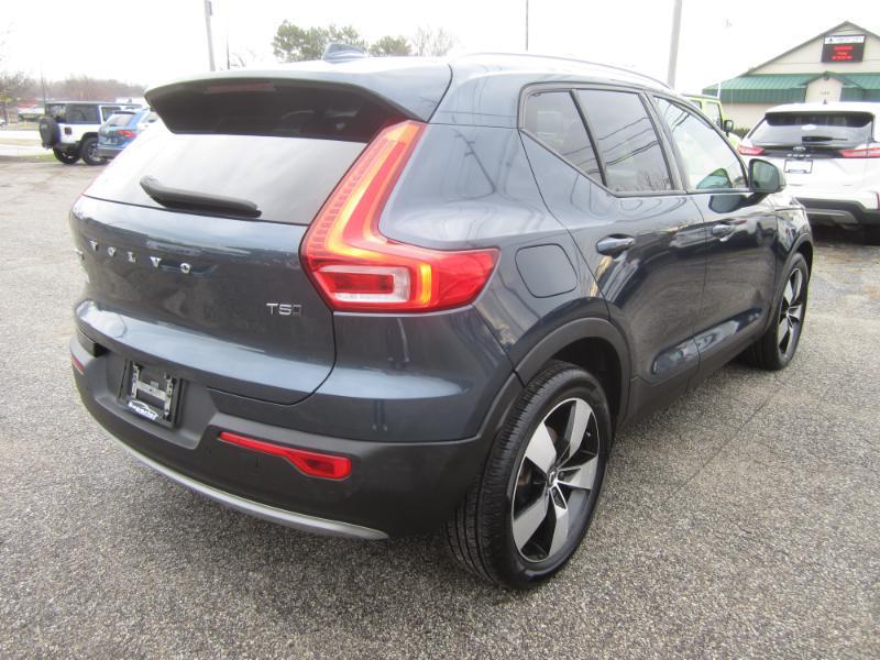Volvo XC40 T5 Momentum AWD 2021