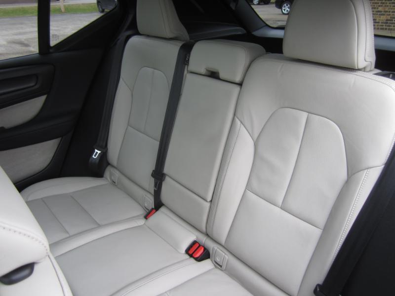 Volvo XC40 T5 Momentum AWD 2021