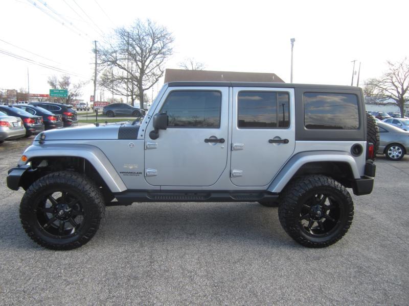 Jeep Wrangler 4WD 4dr Unlimited Sahara 2015