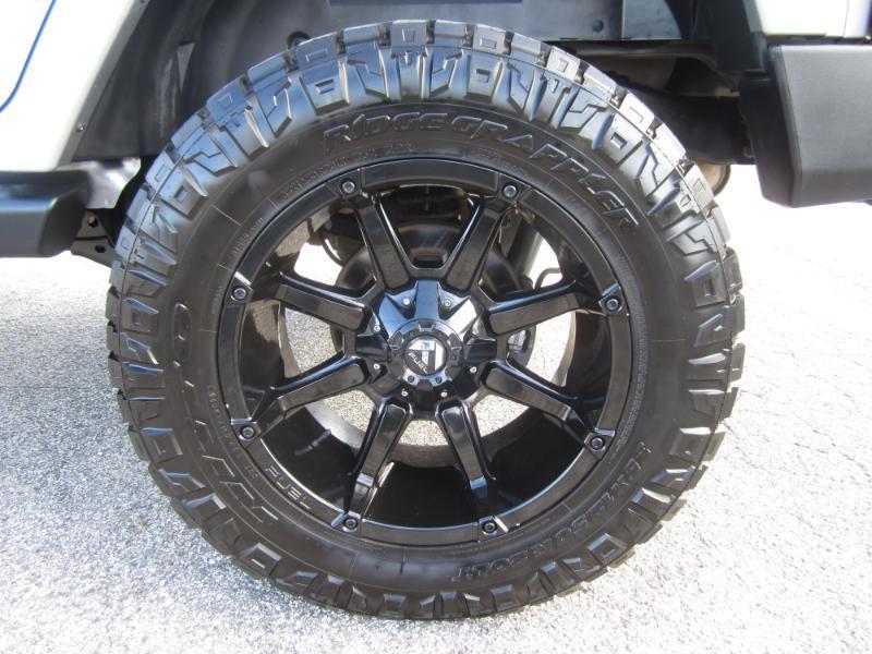 Jeep Wrangler 4WD 4dr Unlimited Sahara 2015