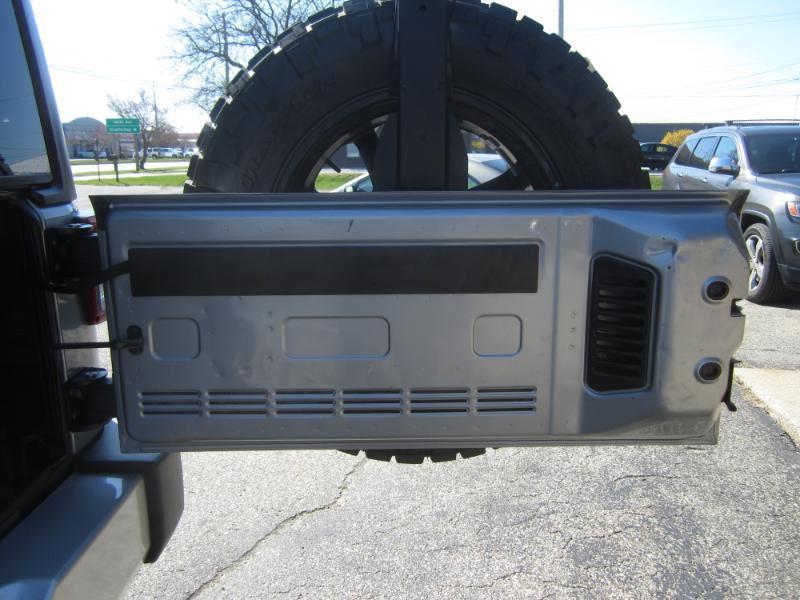 Jeep Wrangler 4WD 4dr Unlimited Sahara 2015