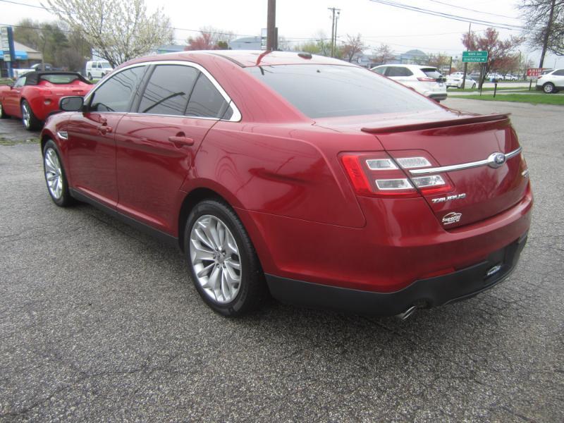 Ford Taurus Limited 2013