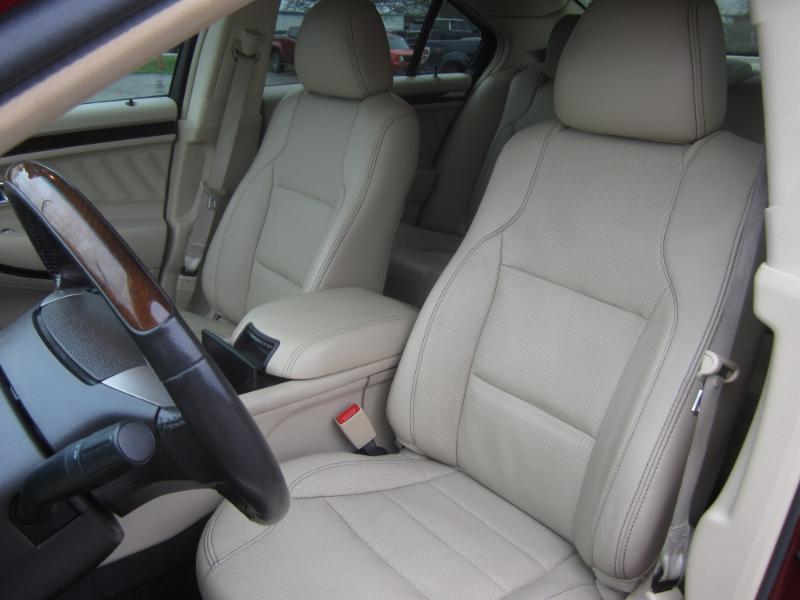 Ford Taurus Limited 2013