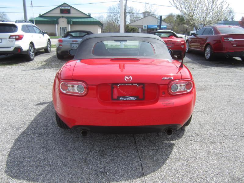 Mazda MX-5 Miata 2dr Conv Man Sport 2010