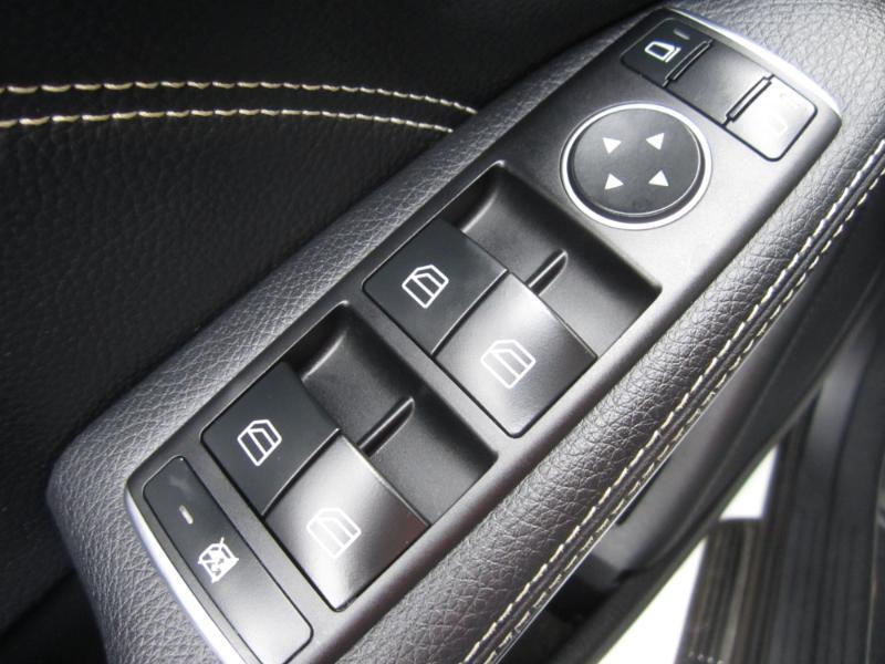 Mercedes-Benz GLA-Class 4MATIC 4dr GLA 250 2020