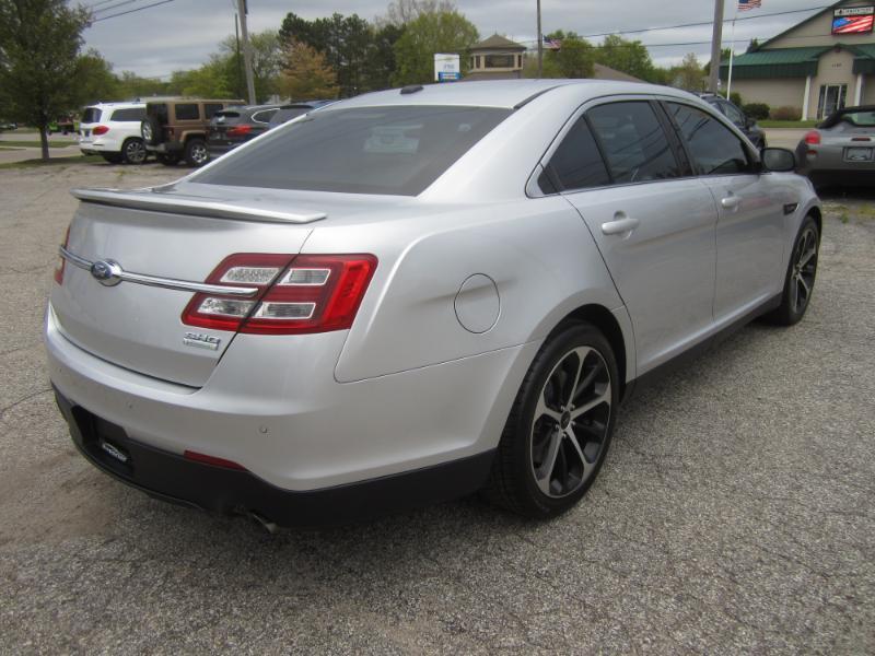 Ford Taurus SHO AWD 2015