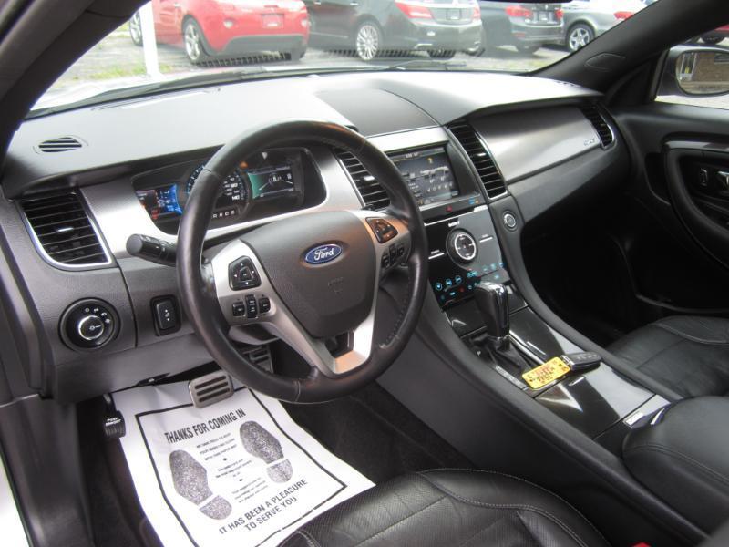 Ford Taurus SHO AWD 2015