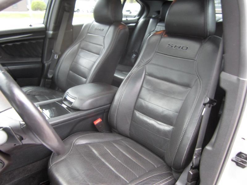 Ford Taurus SHO AWD 2015