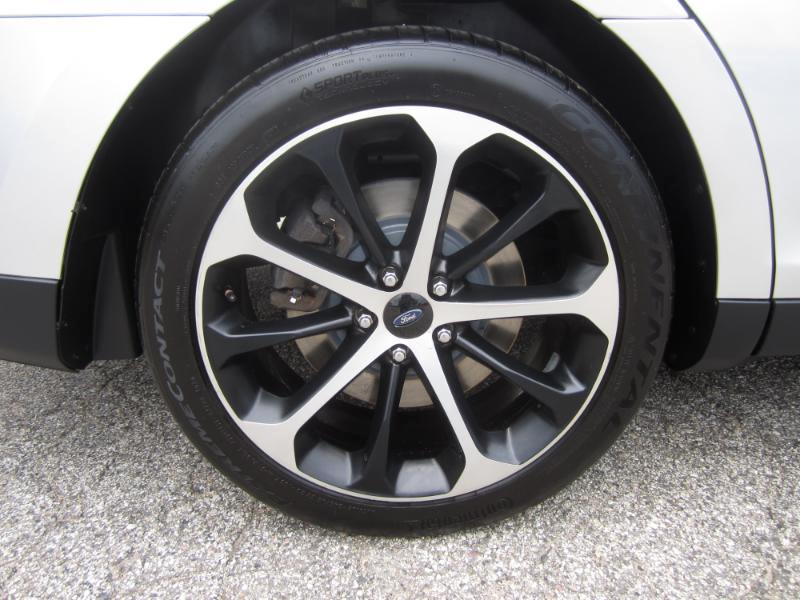 Ford Taurus SHO AWD 2015
