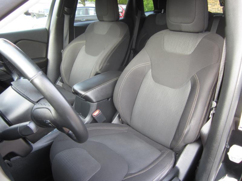 Jeep Cherokee 4WD 4dr Altitude 2016