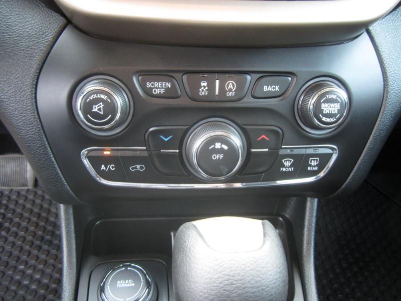Jeep Cherokee 4WD 4dr Altitude 2016