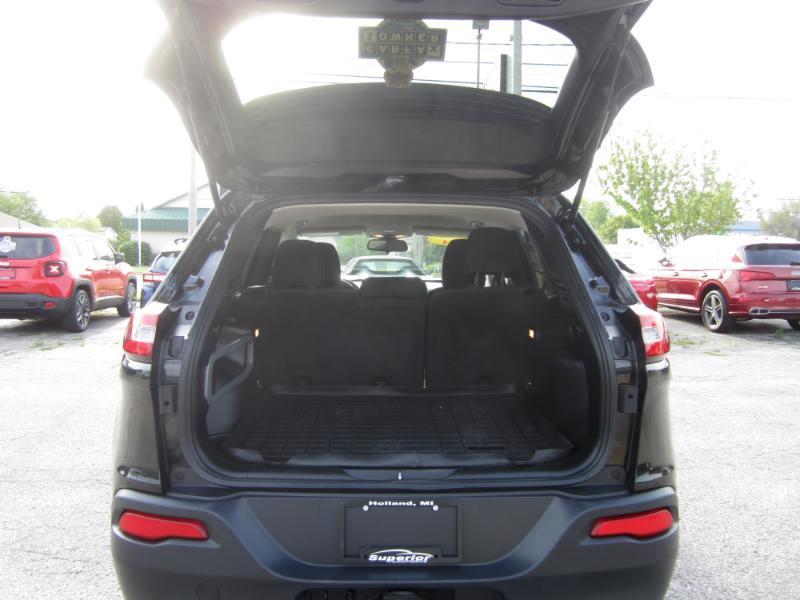 Jeep Cherokee 4WD 4dr Altitude 2016