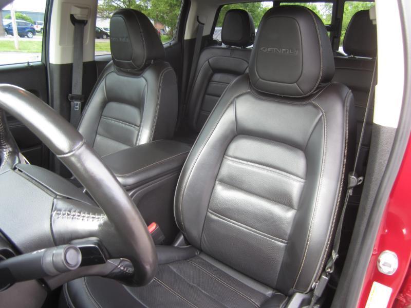 GMC Canyon 4WD Crew Cab Denali 2018
