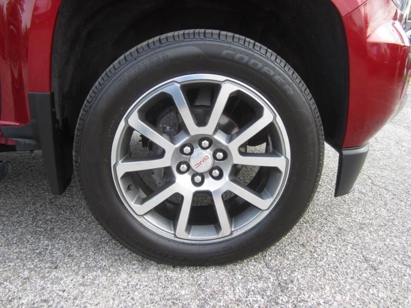 GMC Canyon 4WD Crew Cab Denali 2018