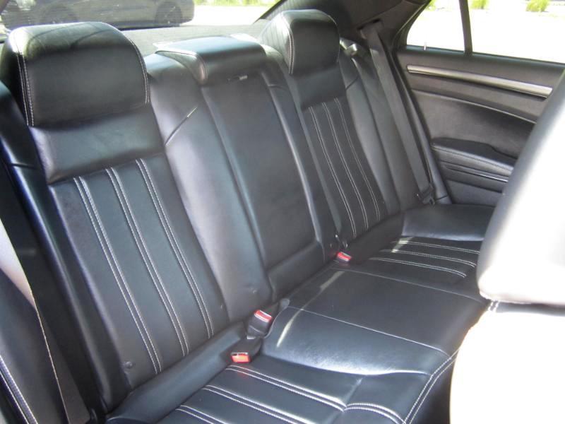 Chrysler 300 S 4D Sedan V8 2013