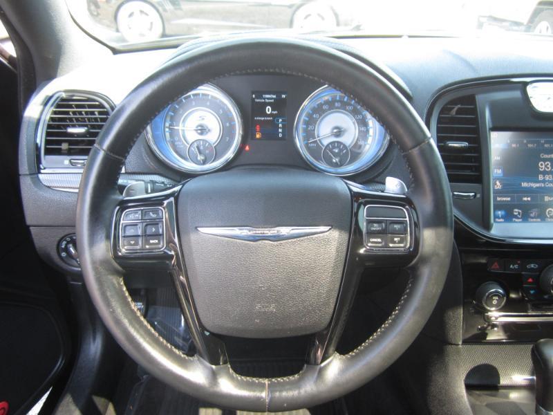 Chrysler 300 S 4D Sedan V8 2013