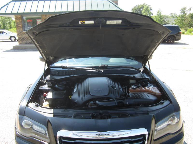 Chrysler 300 S 4D Sedan V8 2013