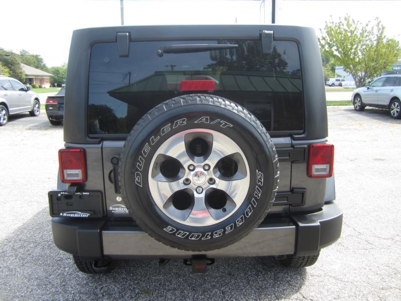 Jeep Wrangler 4WD 4dr Unlimited Sahara 2017