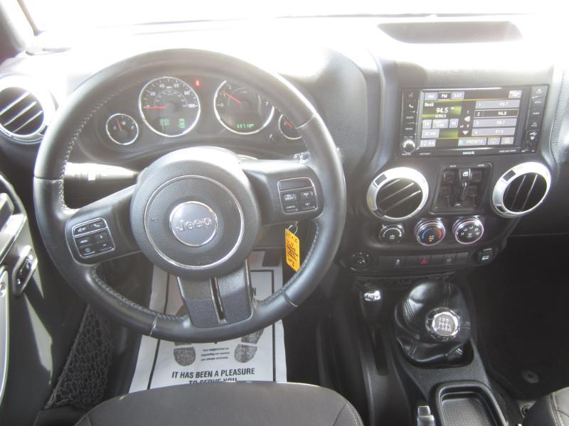 Jeep Wrangler 4WD 4dr Unlimited Sahara 2017