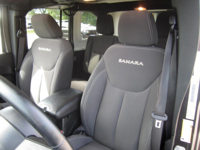 Jeep Wrangler 4WD 4dr Unlimited Sahara 2017