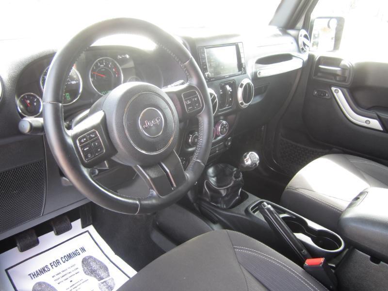 Jeep Wrangler 4WD 4dr Unlimited Sahara 2017
