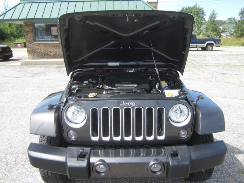 Jeep Wrangler 4WD 4dr Unlimited Sahara 2017