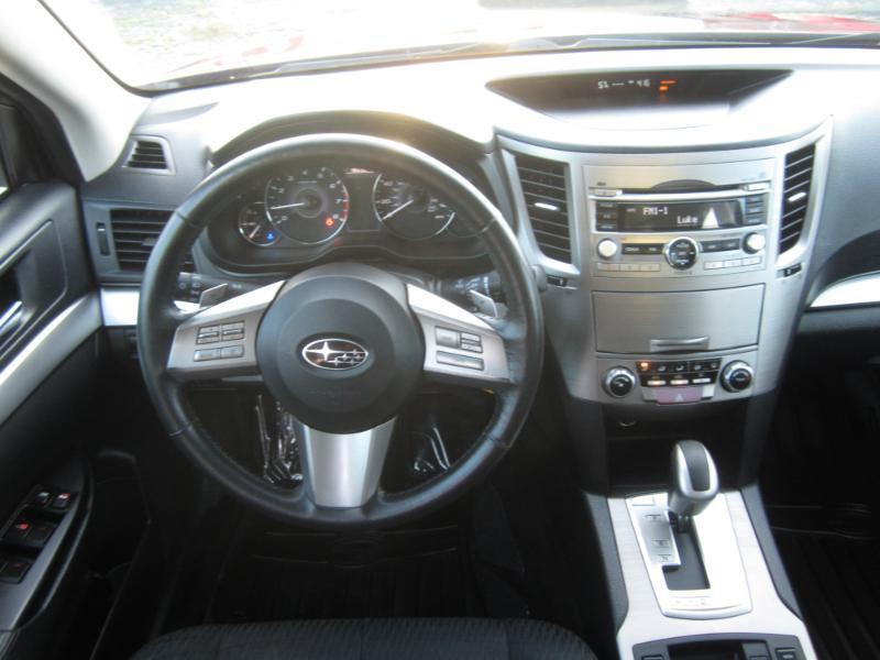 Subaru Legacy 2.5i Premium 2011