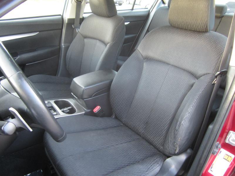 Subaru Legacy 2.5i Premium 2011