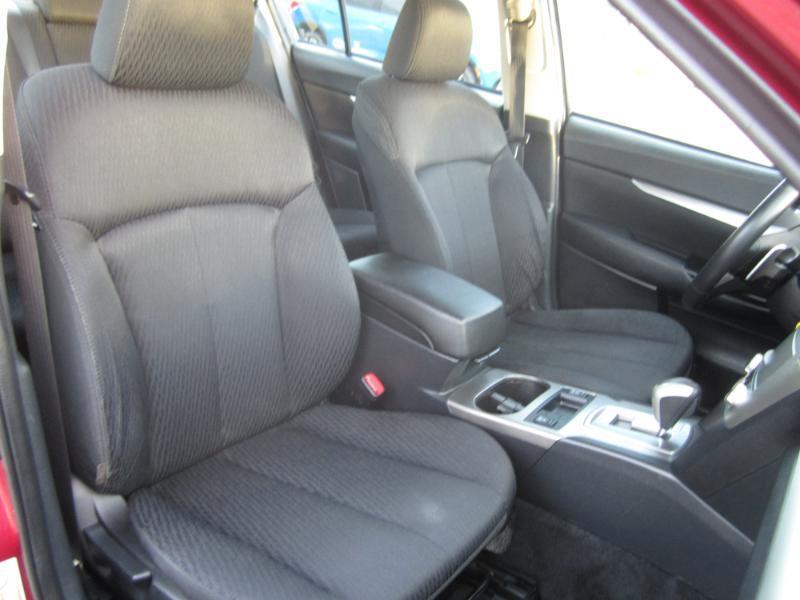 Subaru Legacy 2.5i Premium 2011
