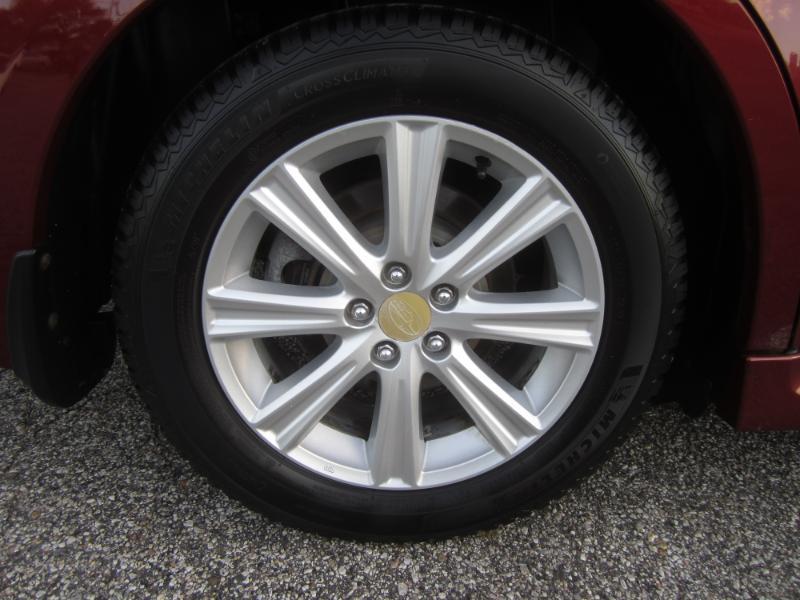 Subaru Legacy 2.5i Premium 2011