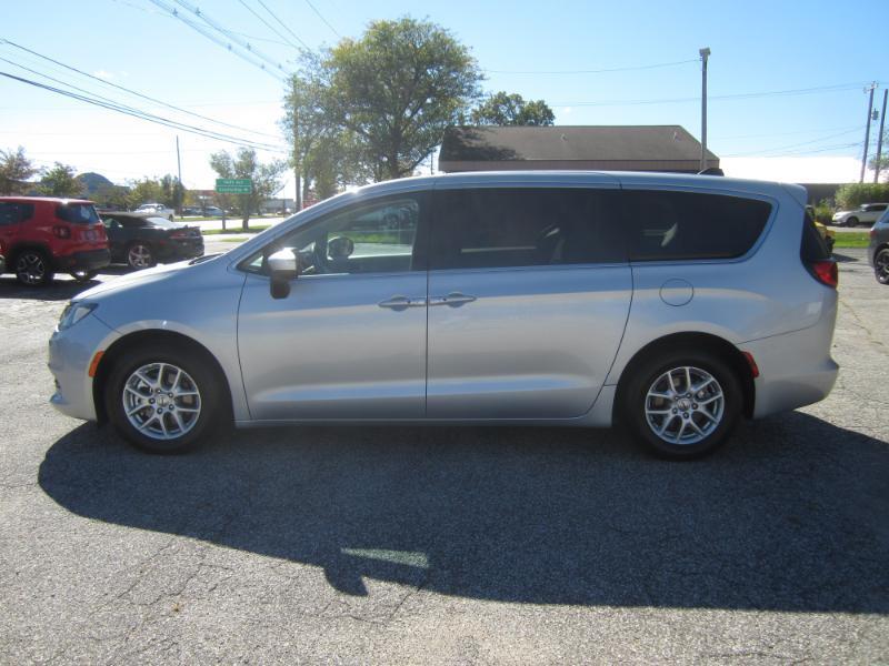 Chrysler Voyager LX 2023