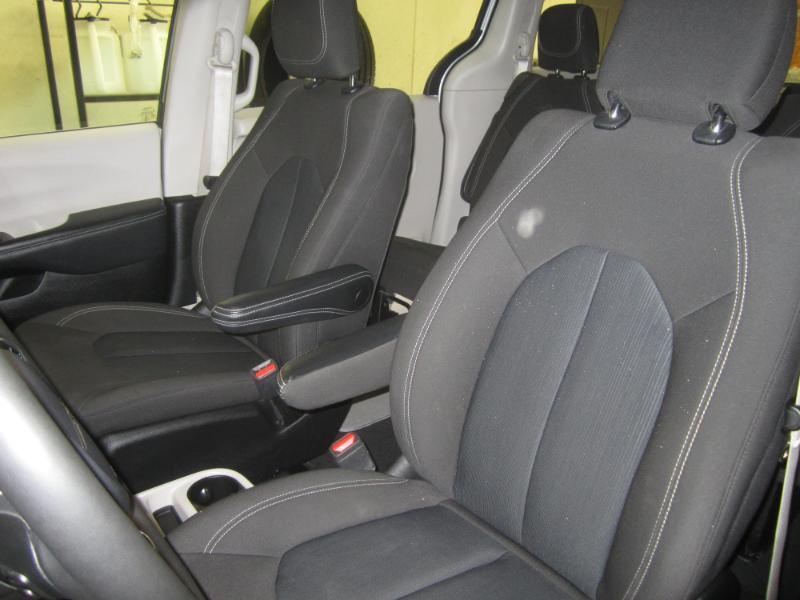 Chrysler Voyager LX 2023