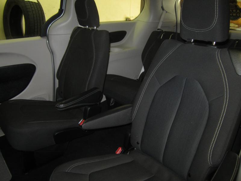 Chrysler Voyager LX 2023