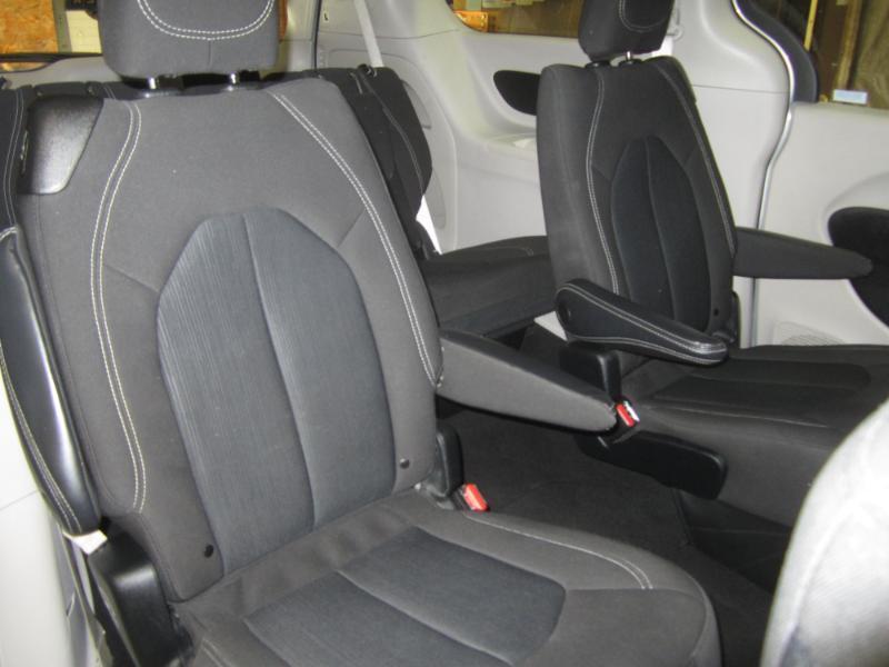 Chrysler Voyager LX 2023