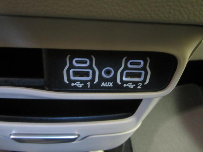 Chrysler Voyager LX 2023