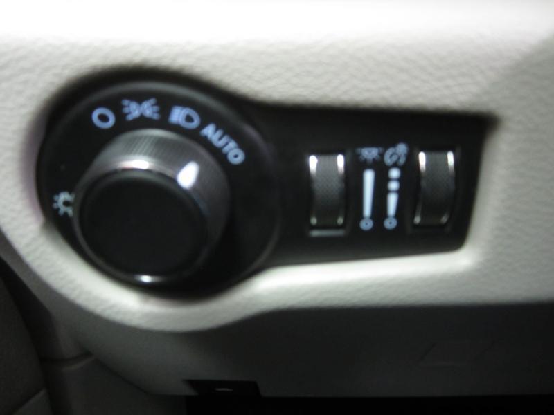 Chrysler Voyager LX 2023