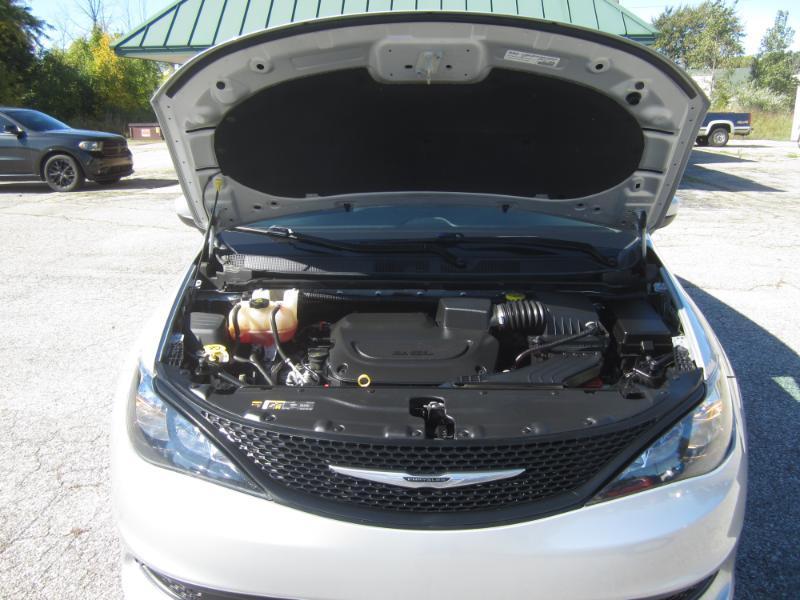Chrysler Voyager LX 2023