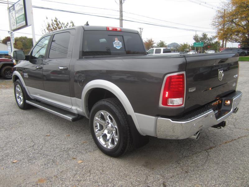 RAM 1500 Laramie Crew Cab 4WD 2018