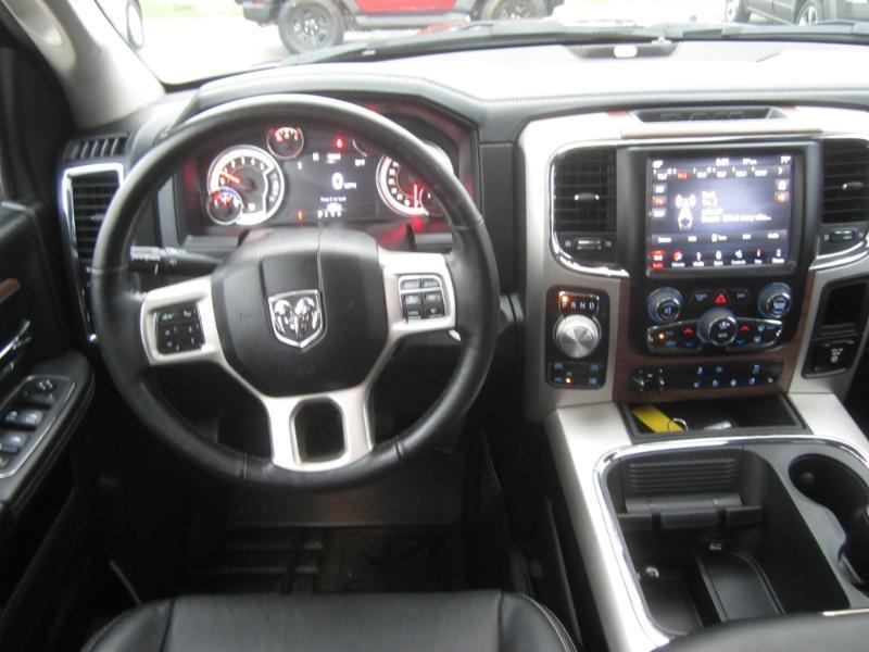 RAM 1500 Laramie Crew Cab 4WD 2018