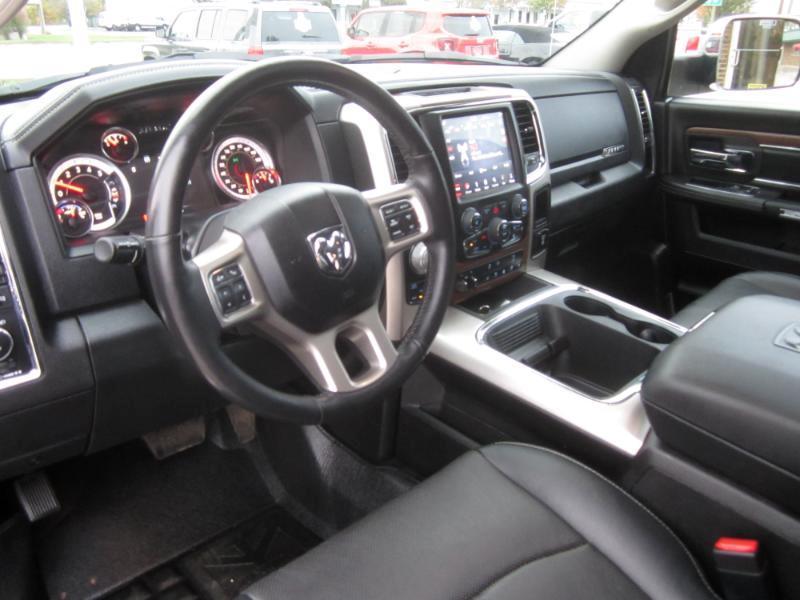 RAM 1500 Laramie Crew Cab 4WD 2018