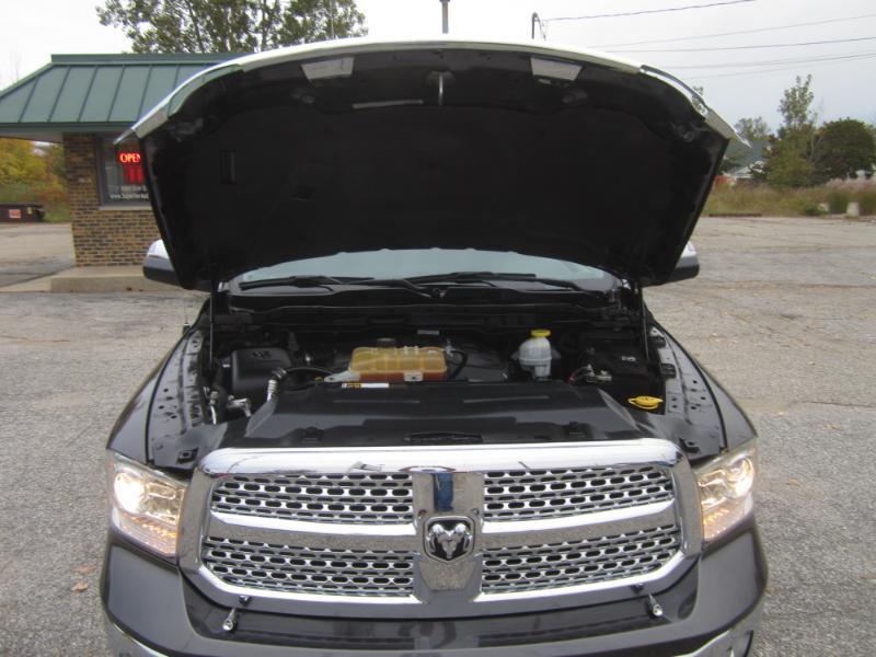 RAM 1500 Laramie Crew Cab 4WD 2018