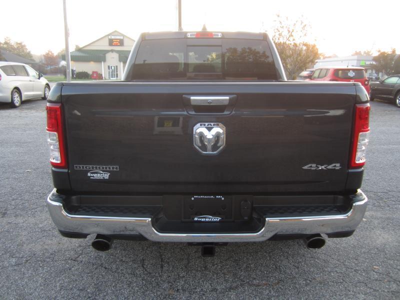 RAM 1500 Big Horn Crew Cab 4WD 2019