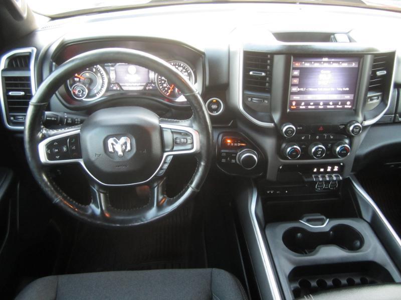 RAM 1500 Big Horn Crew Cab 4WD 2019