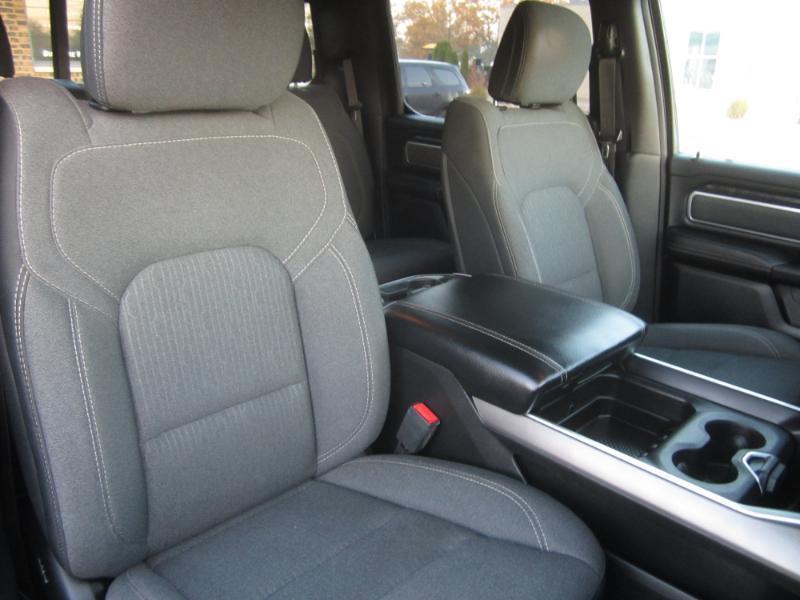 RAM 1500 Big Horn Crew Cab 4WD 2019