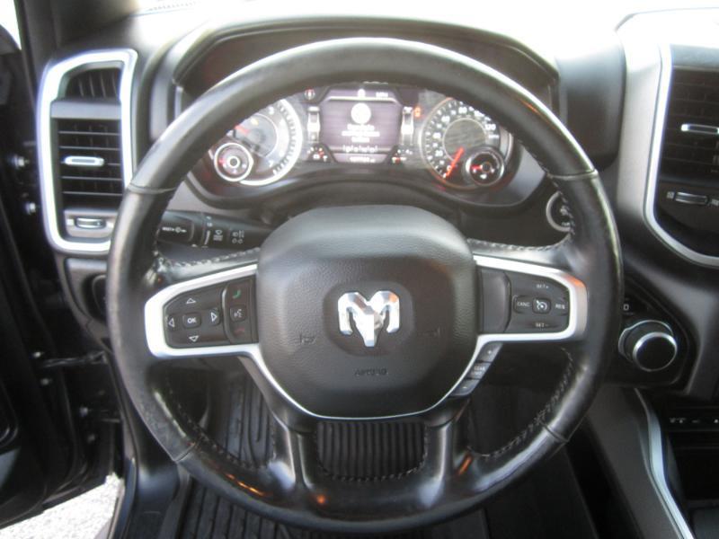 RAM 1500 Big Horn Crew Cab 4WD 2019