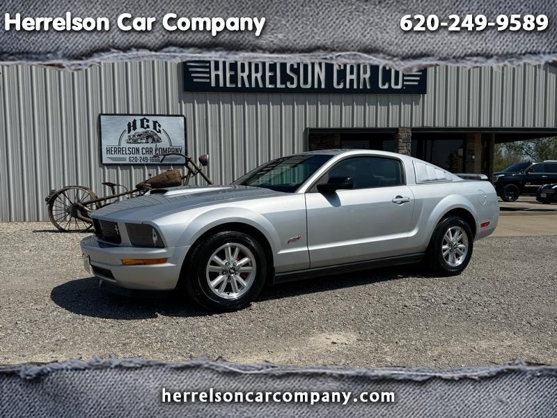 2006 Ford Mustang V6 Standard Coupe