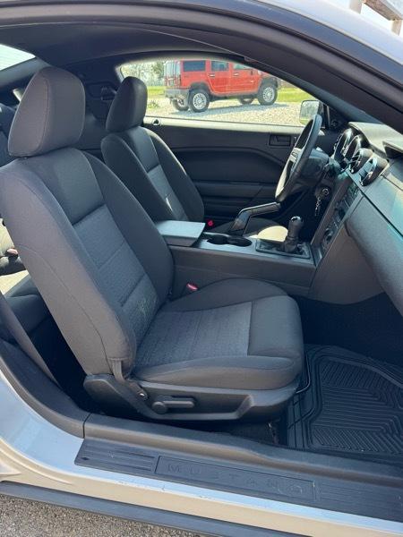 Ford Mustang V6 Standard Coupe 2006